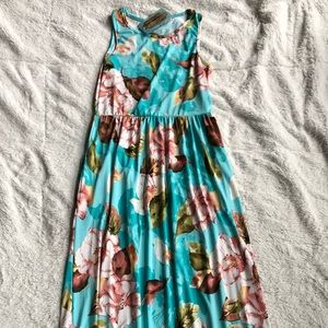 NWT Egy Floral Maxi Dress